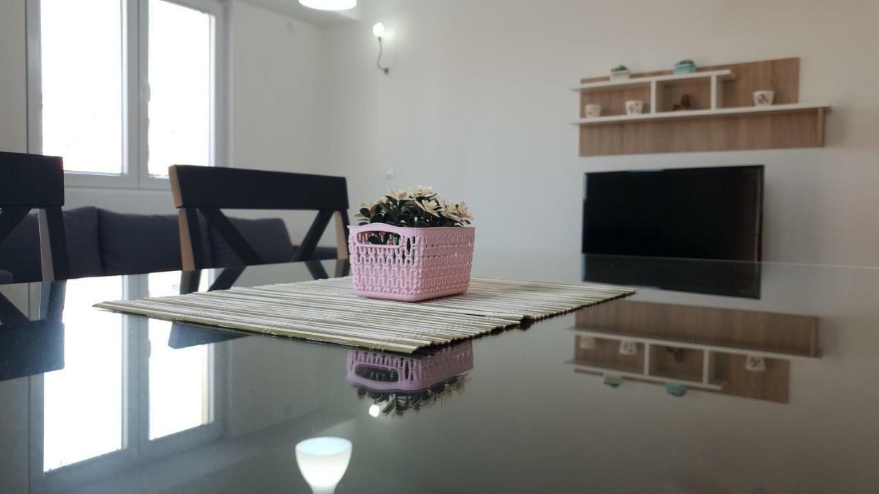 Elsie Apartment โอครีด ภายนอก รูปภาพ